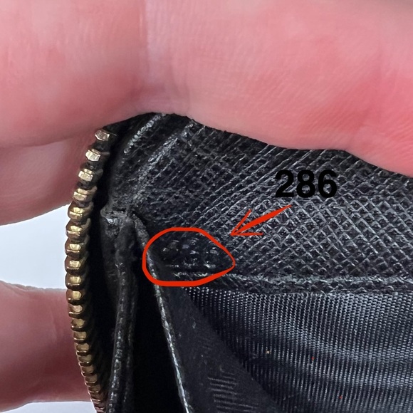 Prada Saffiano Leather Bow Wallet - Picture 8 of 8